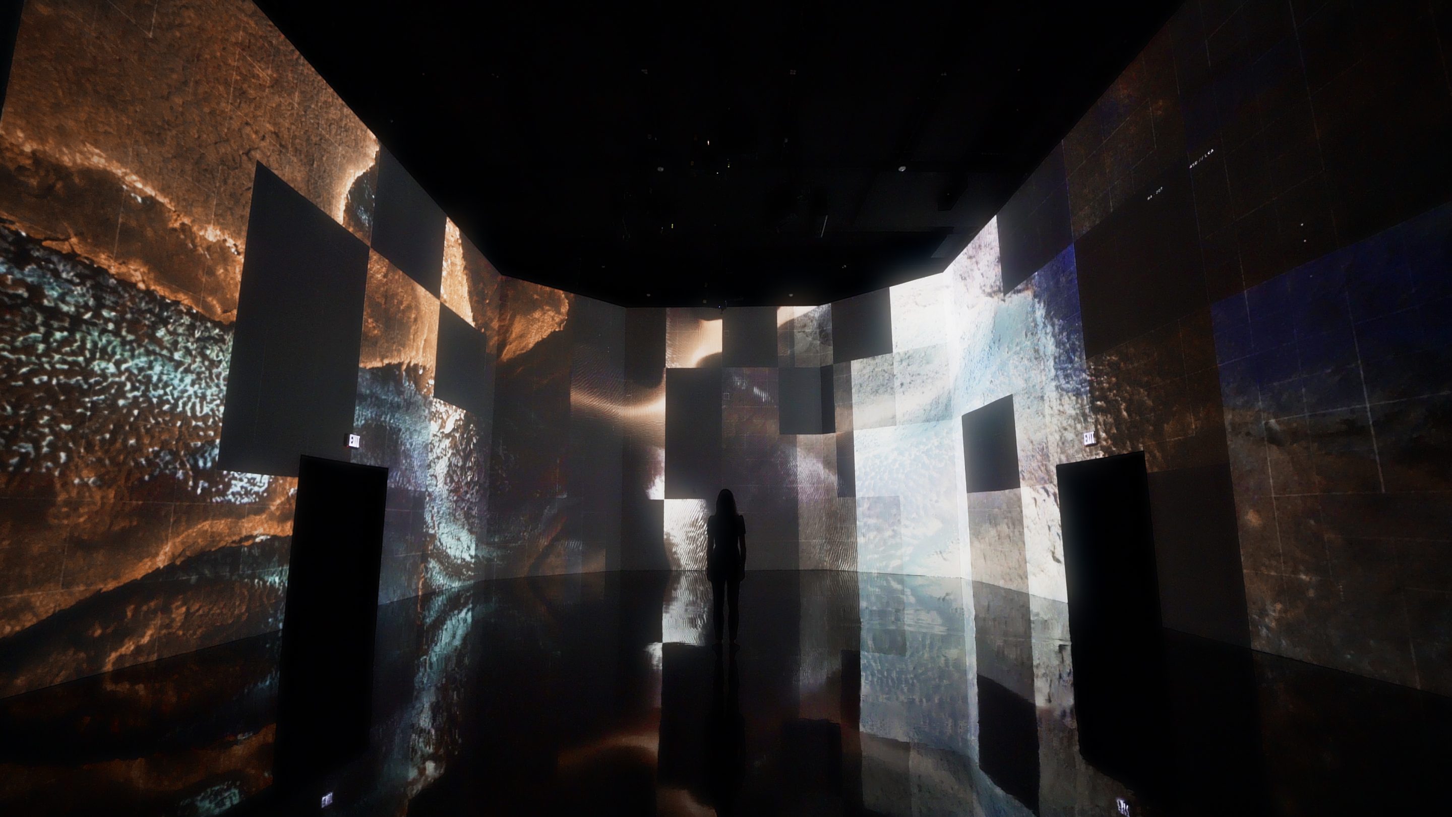 Infinite Space - Refik Anadol Studio