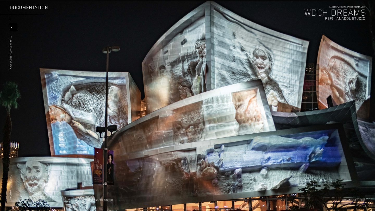 アート・デザイン・音楽 THEATRE DES REALITES Immersive Art Shows How COVID Misinformation Spread on Twitter